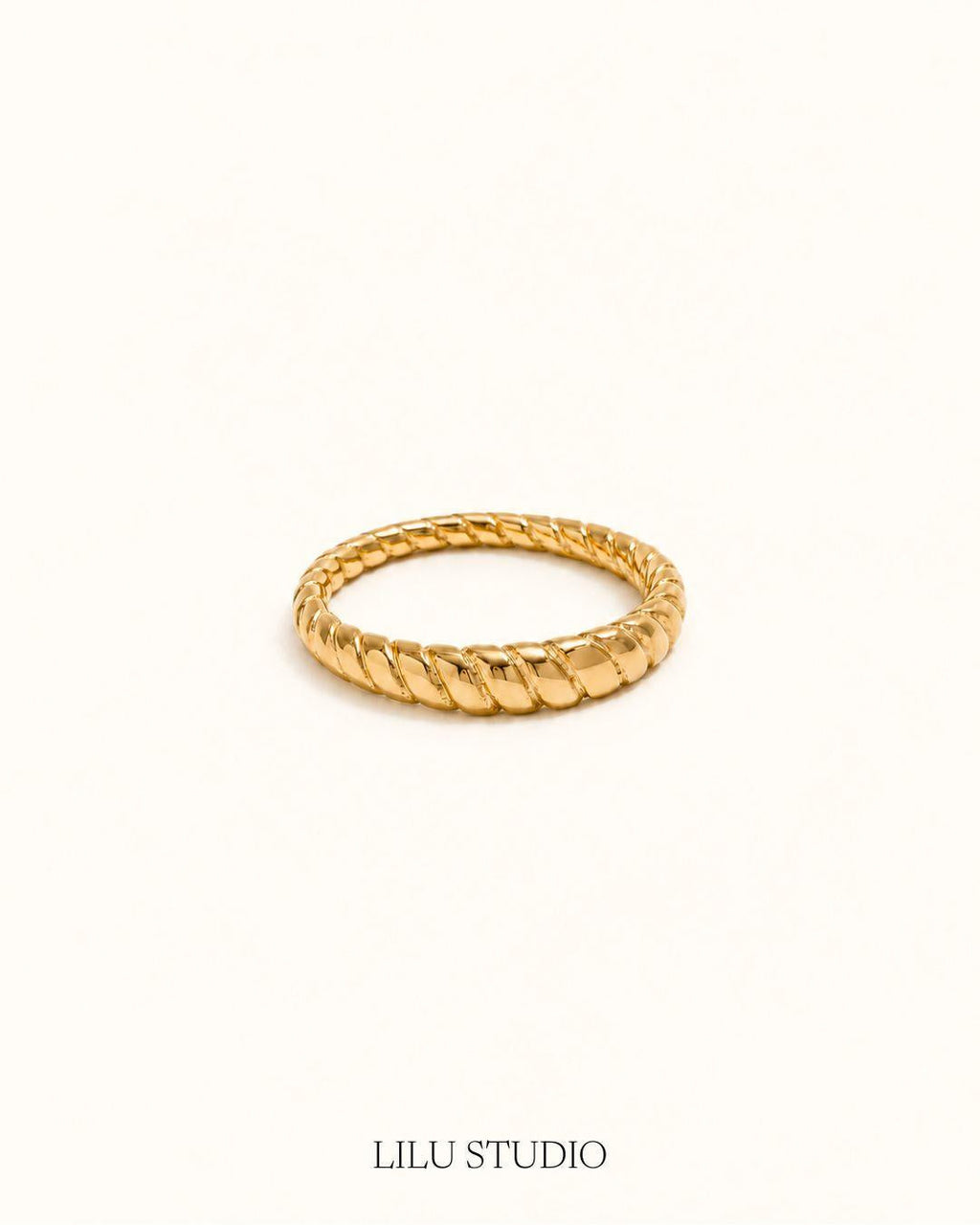 Ring snoet forgyldt vandfast  — Riva smal