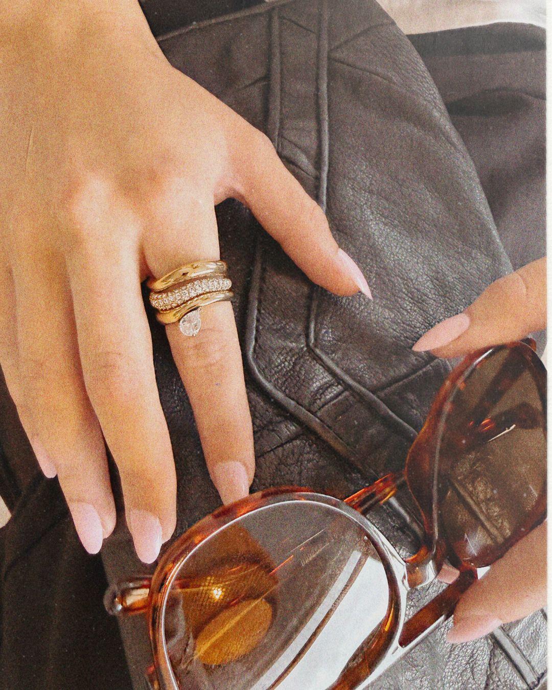 Ringsæt 3 stacking ringe forgyldte — Vesper