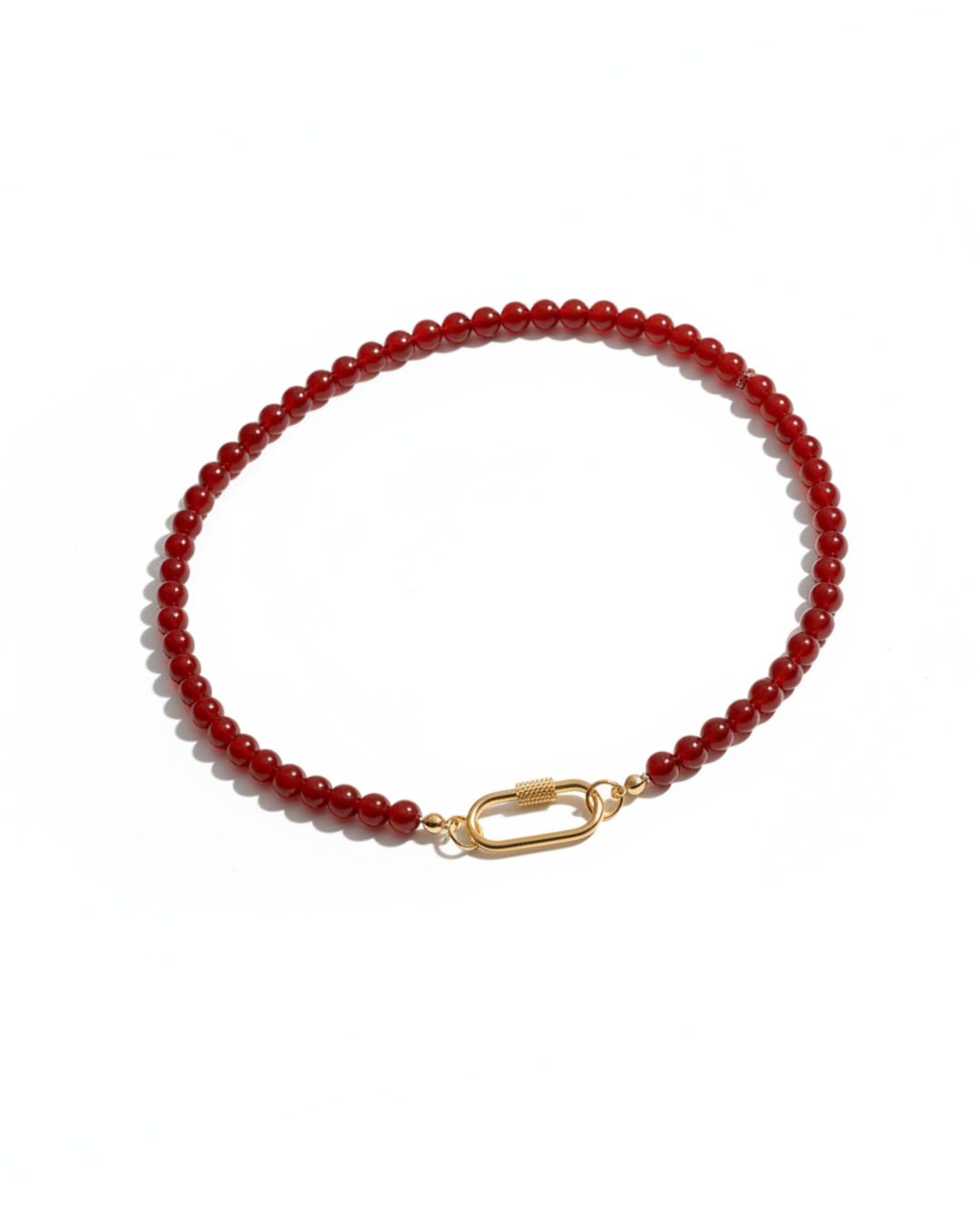 halskæde med røde perler til vedhæng