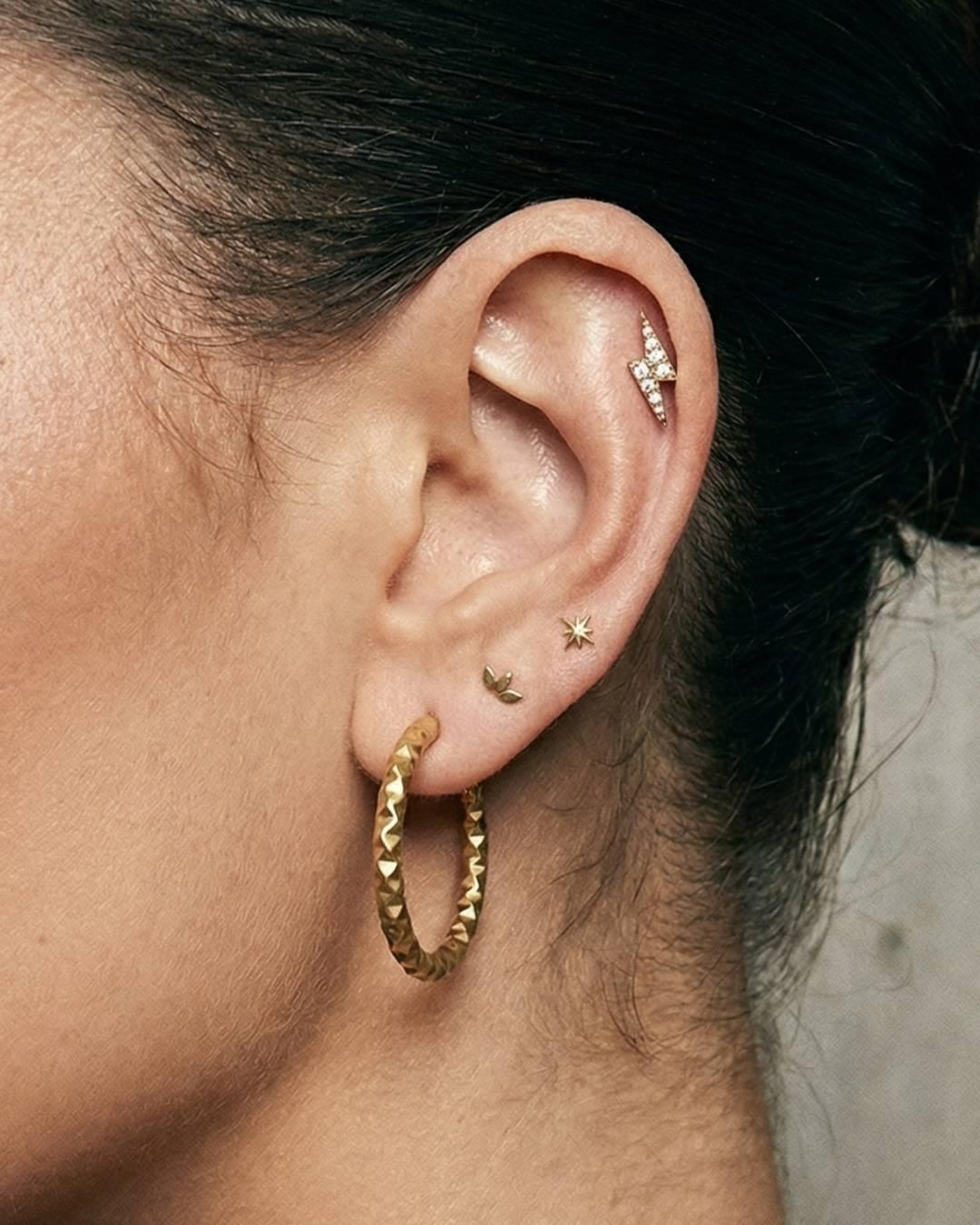 lille mikro stjerne piercing 1 mm gauge 6 mm længde flatback push pin
