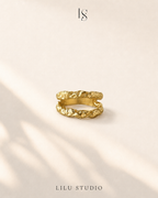 Ring dobbelt hamret molten forgyldt – Cleo Double