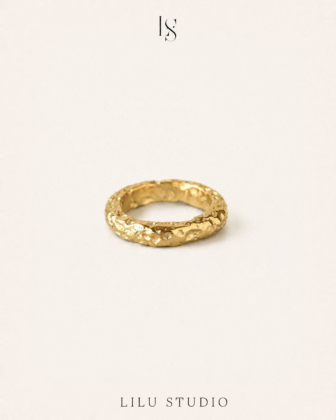 Ring hamret molten forgyldt – Cleo