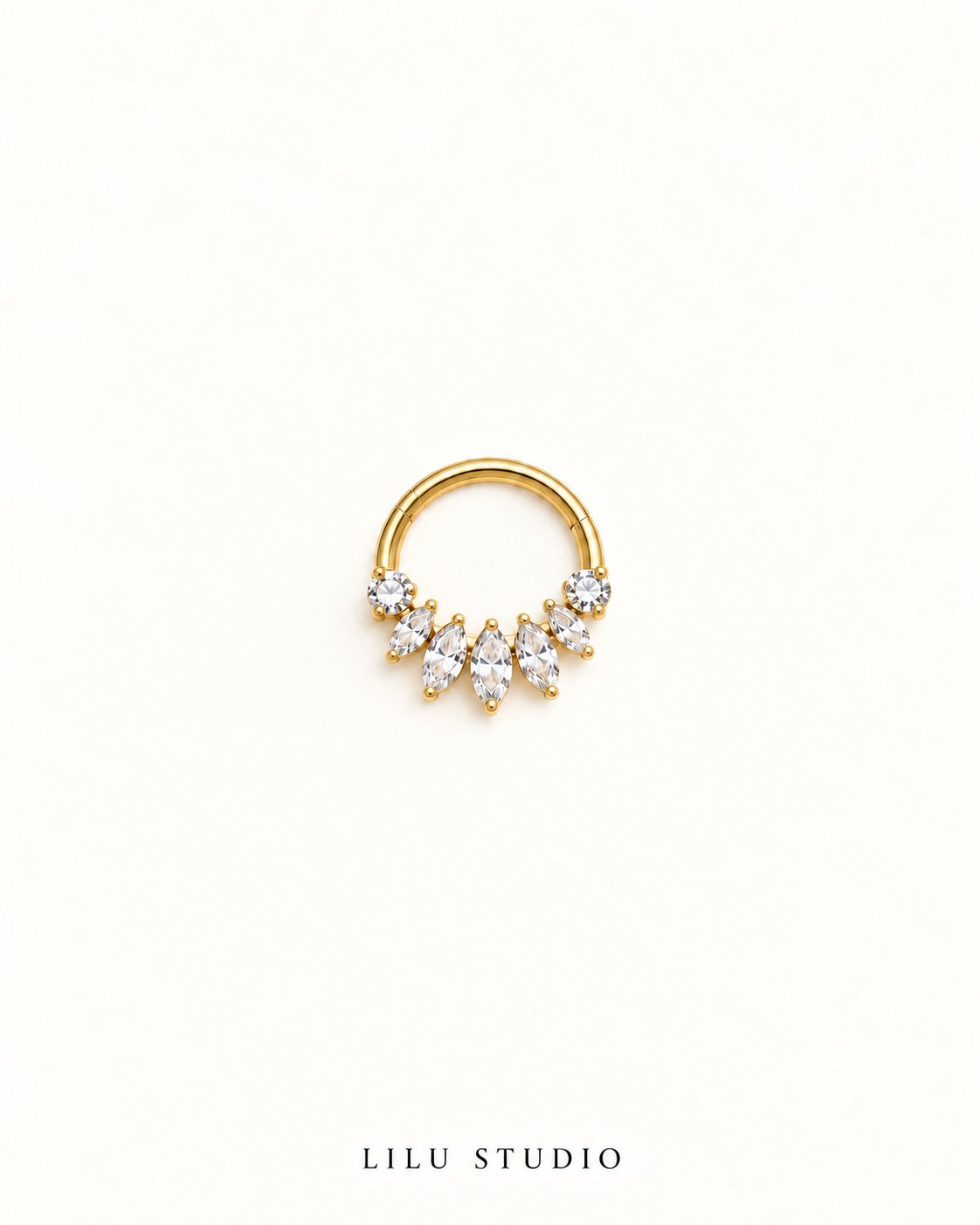 Piercing clicker ring til daith eller næse — Enny – forgyldt, packshot