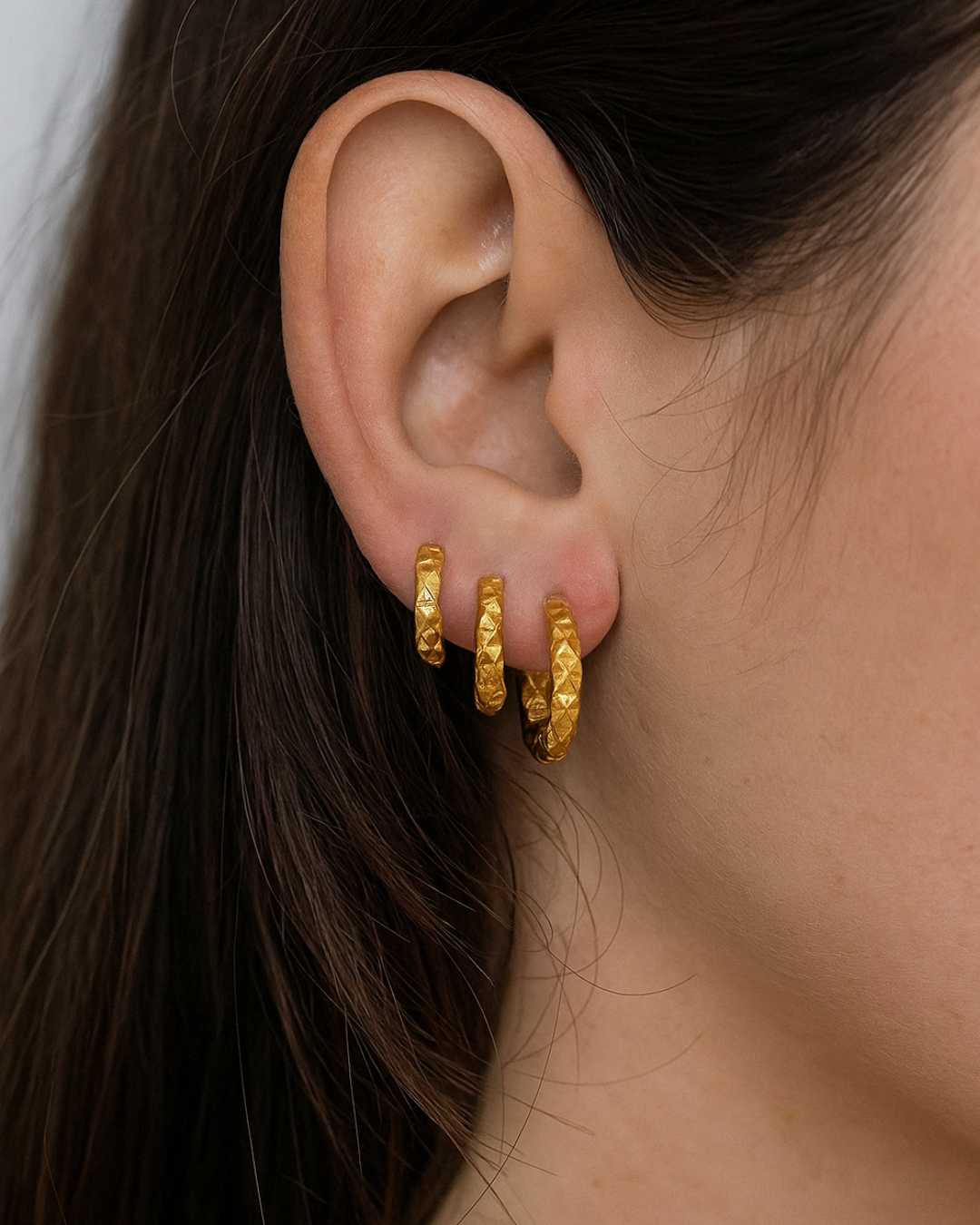 Ana hamrede hoops med textur
