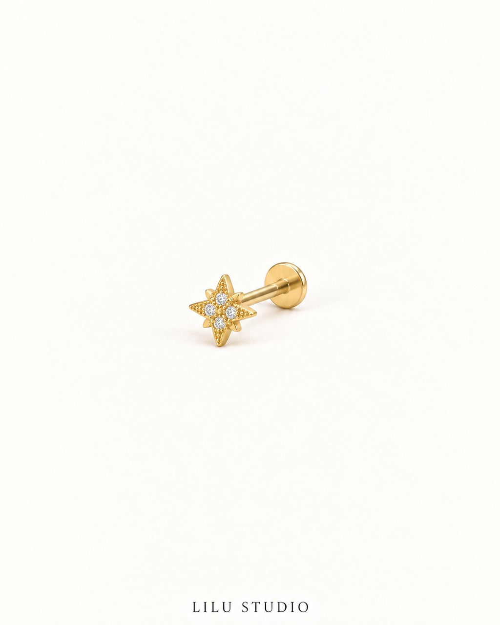 Skye stjerne-piercing med push pin luk og flat back – forgyldt, packshot